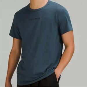 lululemon The Fundamental Graphic Tee Men's Blue Size S